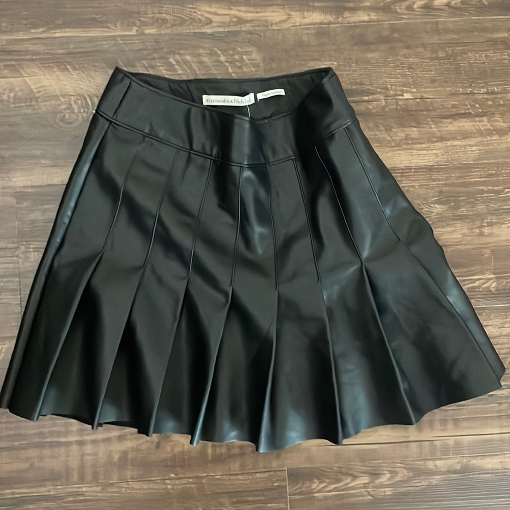 NWT Abercrombie Vegan Leather Skirt
